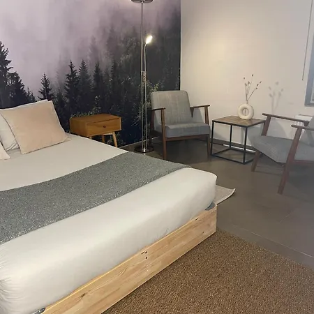 La Canopee Des Arbres, Anna 3*