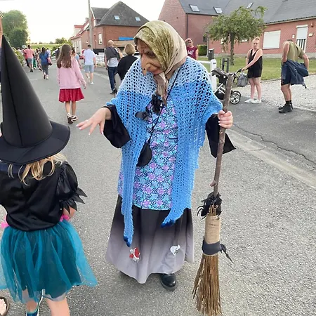 La Canopee Des Arbres, Anna Ellezelles